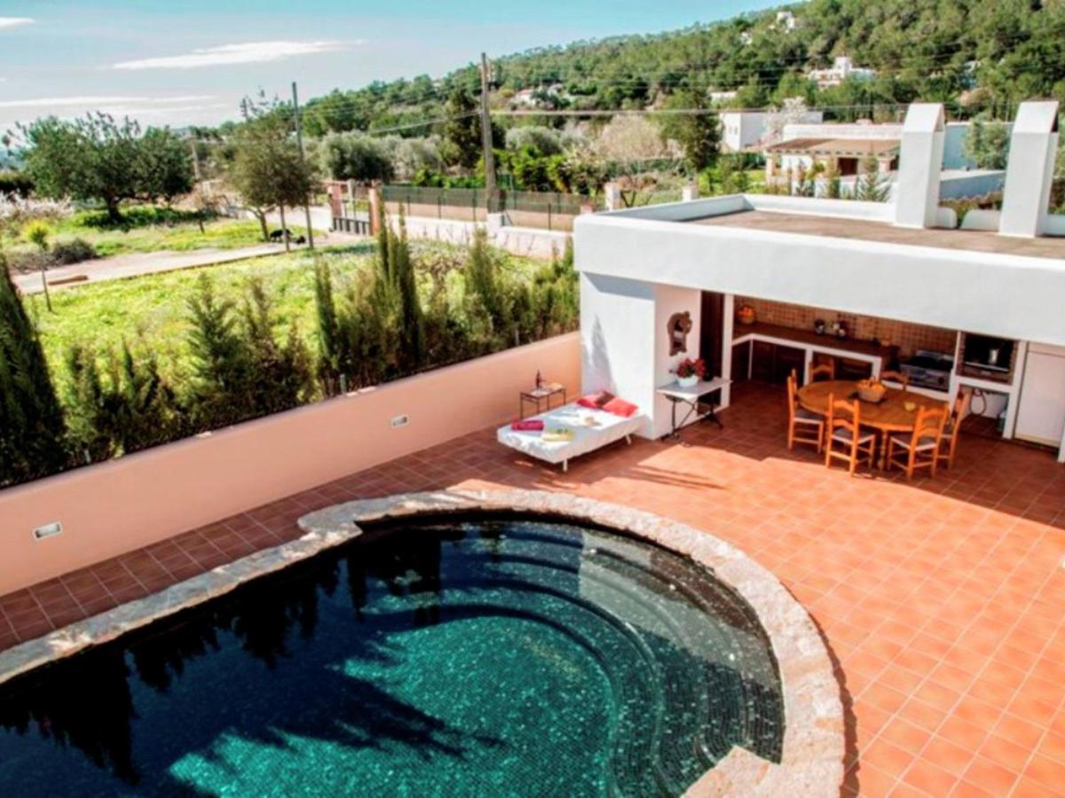 Ideally Located Villa With Pool A Short Drive From Ibiza Town And The Beach Sant Josep de sa Talaia Bagian luar foto